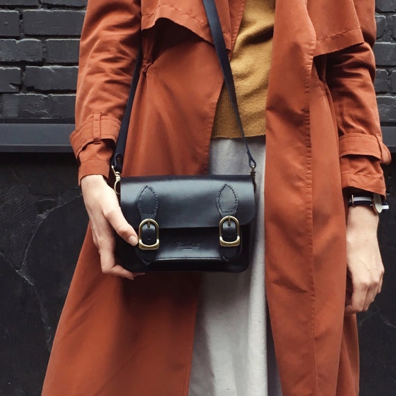 Classic British Satchel Bag Black Leather Cross Body Bag Leather