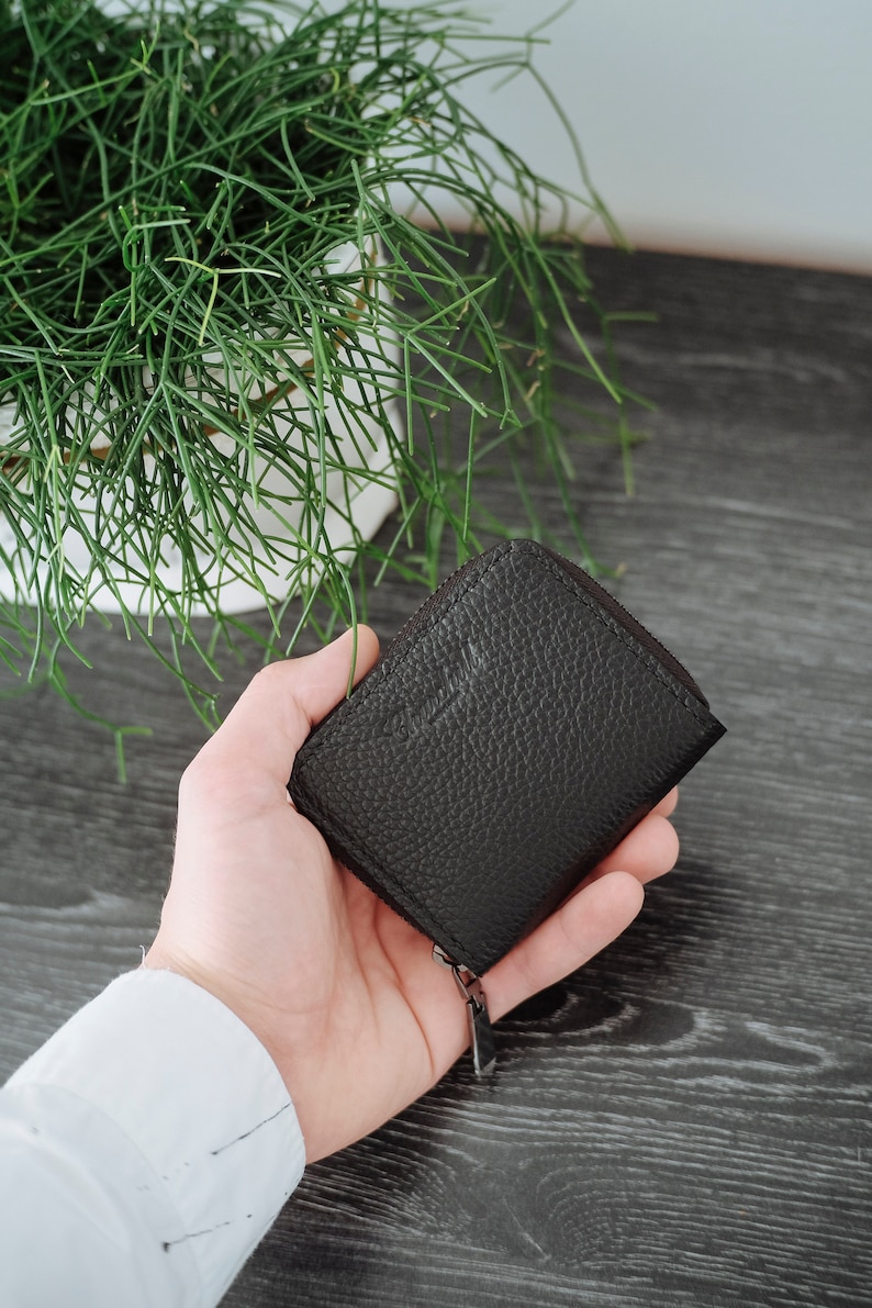 Black leather zip wallet Handmade, Minimalist Zipper Wallet, card zip wallet, Small leather wallet, simple leather wallet, compact wallet image 4