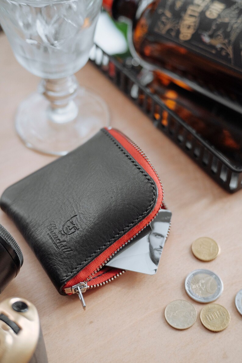 Cartera con cremallera de cuero hecha a mano, billetera de monedas, billetera con cremallera minimalista, billetera con media cremallera, billetera de cuero pequeña, billetera de cuero simple imagen 2
