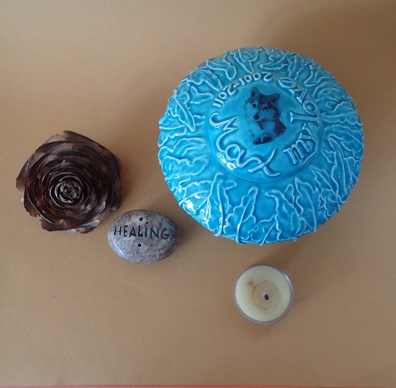 Cremation Pet Urns Dog Urn Personalized Pet Urn Ceramic Memorial Pet Urns Pet Urn for Ashes Customized Pet Urn Leaves Design Cat Urn