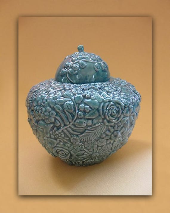 Flowers Pet Urn, Medium Size Cat Burial Urn, Floral Urn, Ceramic Dog Urn, Medium Urn for Pet Ashes, Pet Cremation Urn, Pet Memorial Vessel