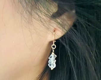 Orecchini con cristalli di diamante Herkimer - Quarzo grezzo impilato in oro 18k, regalo boho fatto a mano per lei