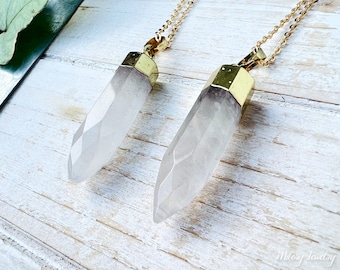 Collier délicat à pointe de quartz transparent • Cadeau avec pendentif en cristal rempli d'or 14 carats