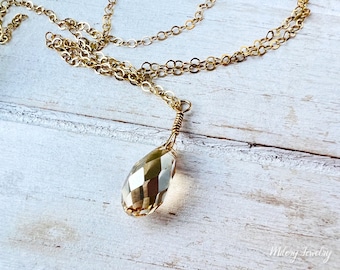 Petit collier goutte topaze Swarovski, or 14 carats, pierre de naissance novembre, cristaux Swarovski, collier délicat, délicat, superposition