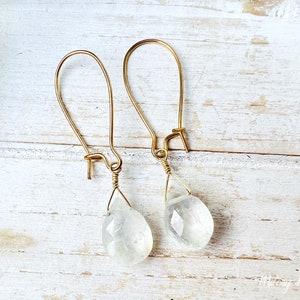 Moonstone Gold Drop Earrings, 14K Gold Filled, Rainbow Moonstone Earrings, Minimal Moonstone, Delicate earrings, dainty gold drop earrings