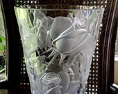 Lalique Ispahan Roses Vase - Mint Condition
