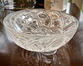 Lalique Pinsons Bowl Finches in Foliage 9.25 quot Mint Signed Guaranteed Authentic