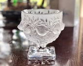 Lalique Elizabeth Vase in Mint Condition Signed Authentic Excellent Quality