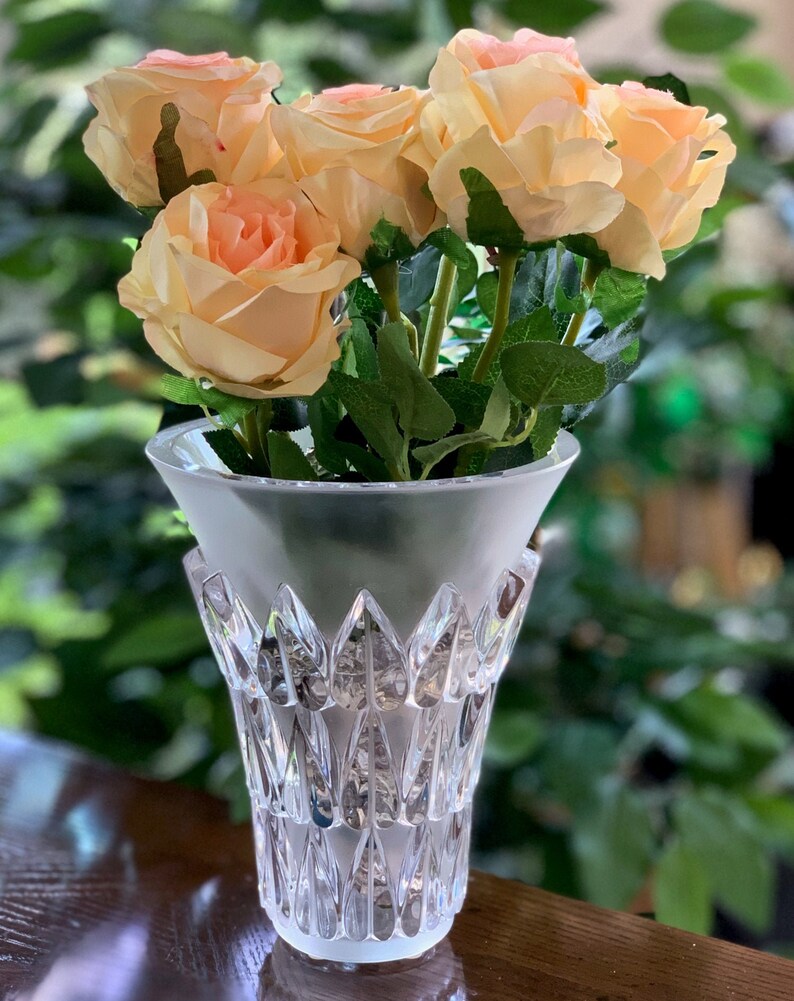 Lalique Feuilles Art Deco Vase Clear Frosted Crystal Trumpet Shaped Vase Mint - 