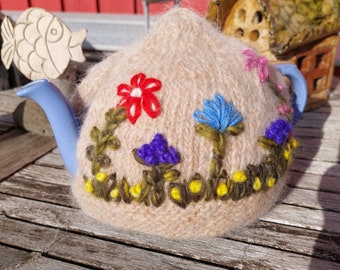 Spring flowers (Vorblóm) - Tea cozy (Tehetta)