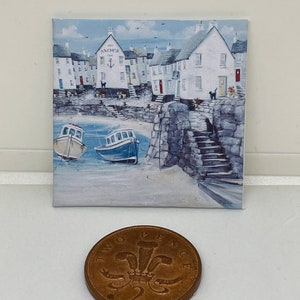 Les poupées miniatures faites à la main abritent l’art accessoire de mur de modèle de toile des étapes de port.