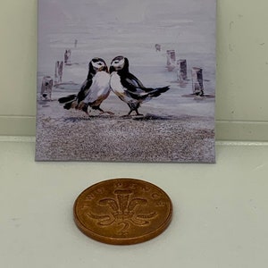 Poupées miniatures faites à la main maison accessoire toile style art mur puffins