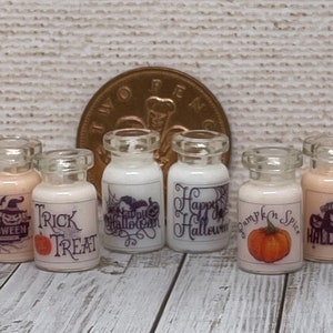 Handgemachte Miniatur Puppenhaus Accessoire Halloween Themenkerze in Design/Farbe