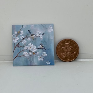 Fatto a mano bambole in miniatura casa accessorio tela stile arte parete immagine uccelli in fiore albero