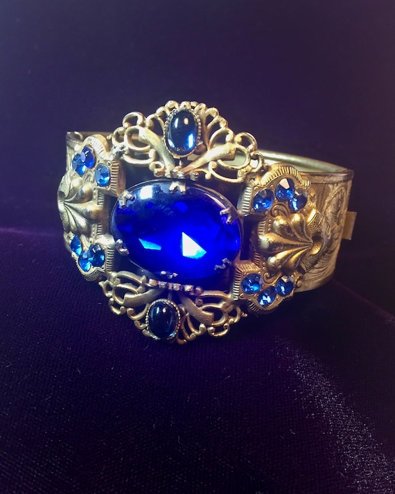 Early 20th C Art Nouvean Hinged Bracelet