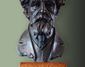 Charles Dickens bronze resin "desktop" bust