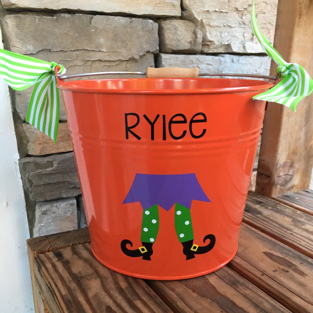 5 QUART HALLOWEEN Trick or Treat Candy Bucket - Etsy