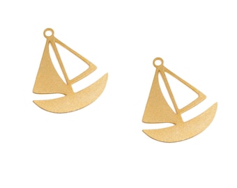 14k Yellow Gold 2-D Textured SPEED BOAT Charm