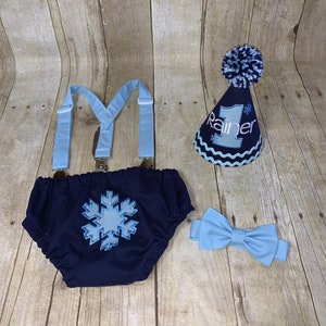 Boys Cake Smash Outfit - Winter ONEderland - Wonderland - Diaper Cover, Bow Tie,  Suspenders & Birthday Hat - Birthday Set First Birthday