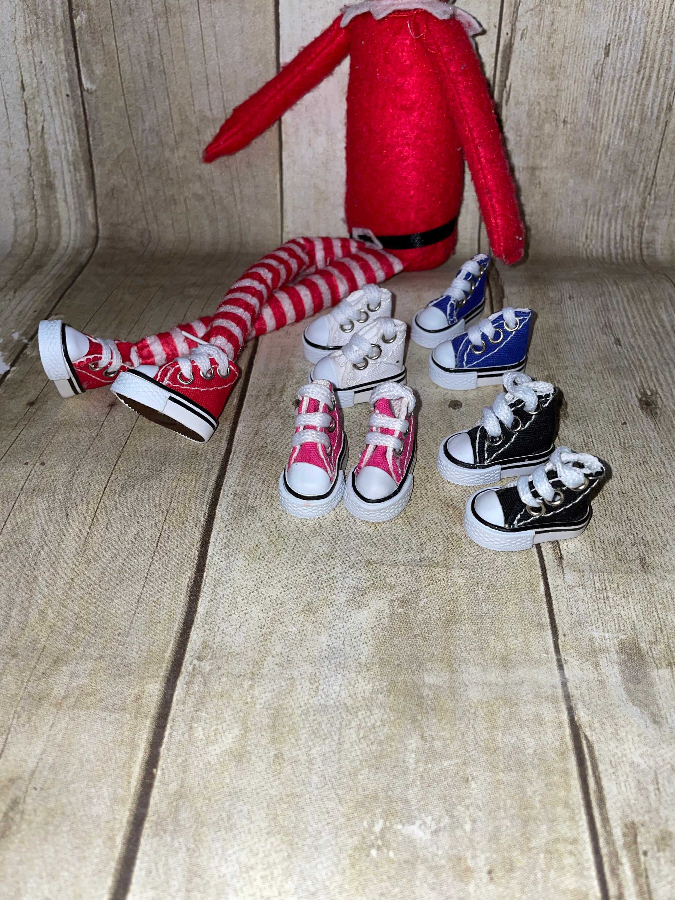 Elf and Doll Shoes, Sneakers