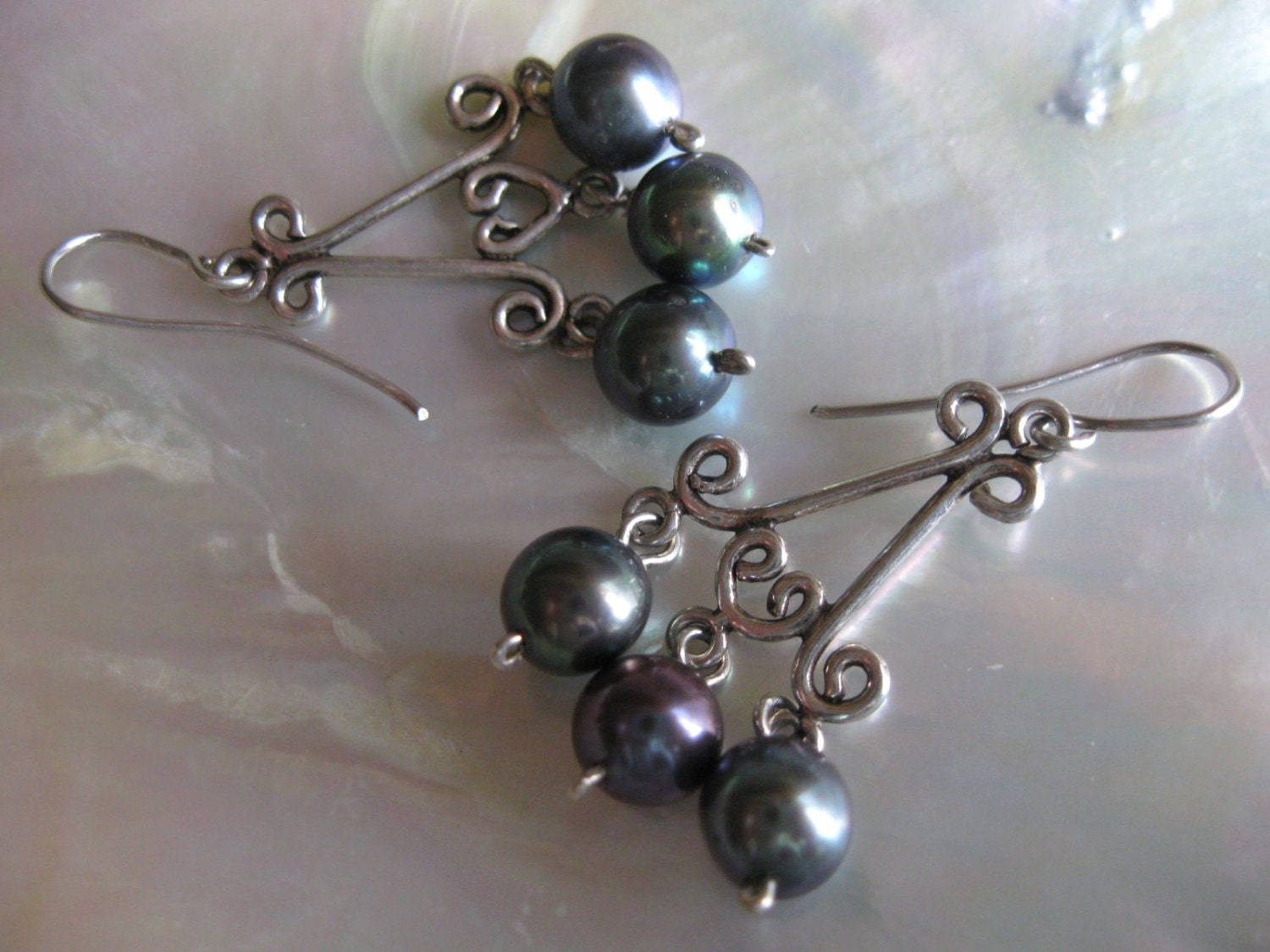 Boucles d'oreilles trois Perles gris et Argent 925