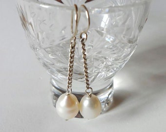 Boucles d&#39;oreilles en Perles oval et chaîne en Argent 925