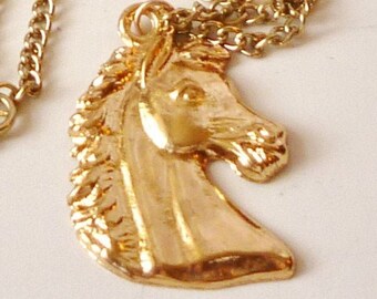 Necklace Horse Head Pendant Gold Tone 26" Vintage Estate Excellent Condition CLEARANCE 12807