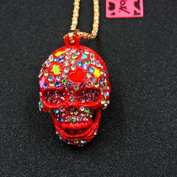 Betsey johnson sugar skull hotsell necklace