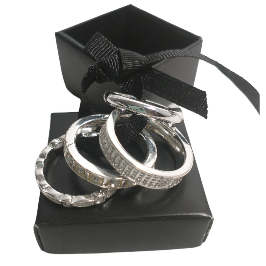 Avon Social Stackable Ring Set Silver Tone Set of 4 Rings Size 8 NOS ...