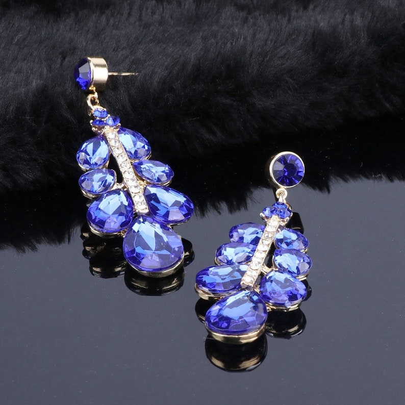10/% OFF Necklace /& Earring Set Blue Clear Rhinestones Gold Plate Fancy Dressy Bib Pierced Dangles Perfect Condition FREE SHIPPING 15156