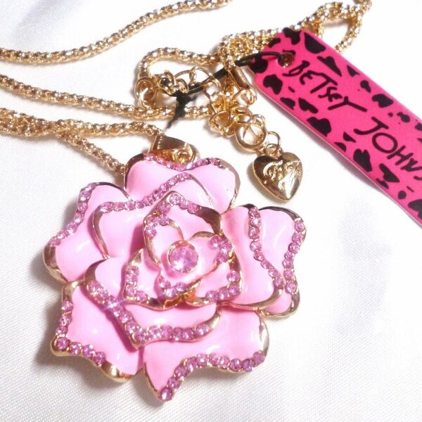 Betsey Johnson Rose Flower Necklace Pink Enamel & Crystals NOS NWT Perfect Cond FREE Shipping M1072