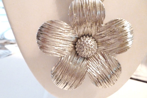 Statement Necklace Huge Flower Pendant Silver Ton… - image 3