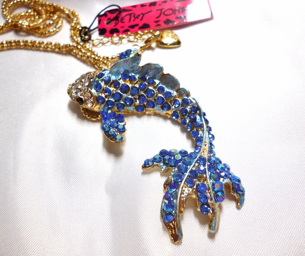 Betsey johnson fish necklace deals