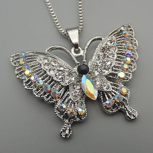 Betsey Johnson Butterfly Necklace Bright AB Crystals in Silver Plate NOS NWT Perfect Cond Free Shipping M986