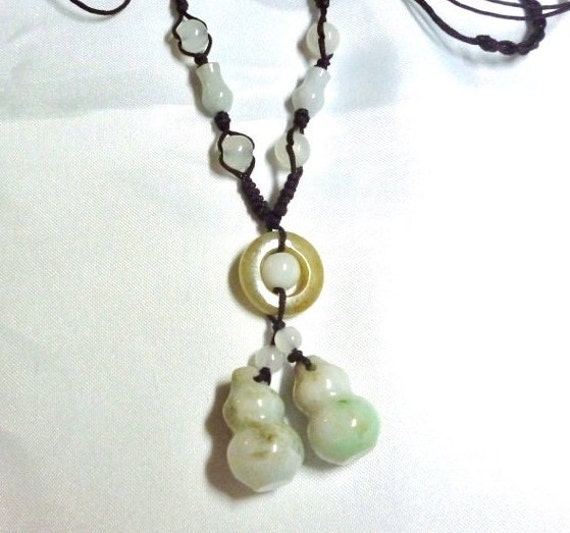 Asian Jade Pendant Necklace Green w/ Hand Knotted… - image 3
