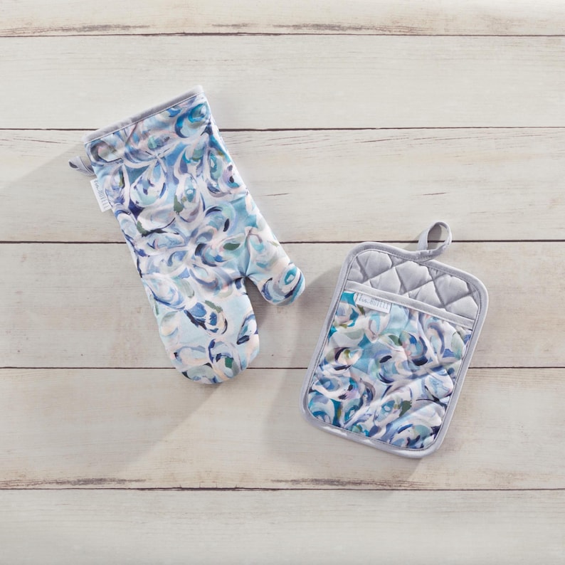 KimHovellArt Atlantic Reef Potholder