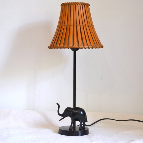 Lampe  éléphant abat- jour bambou