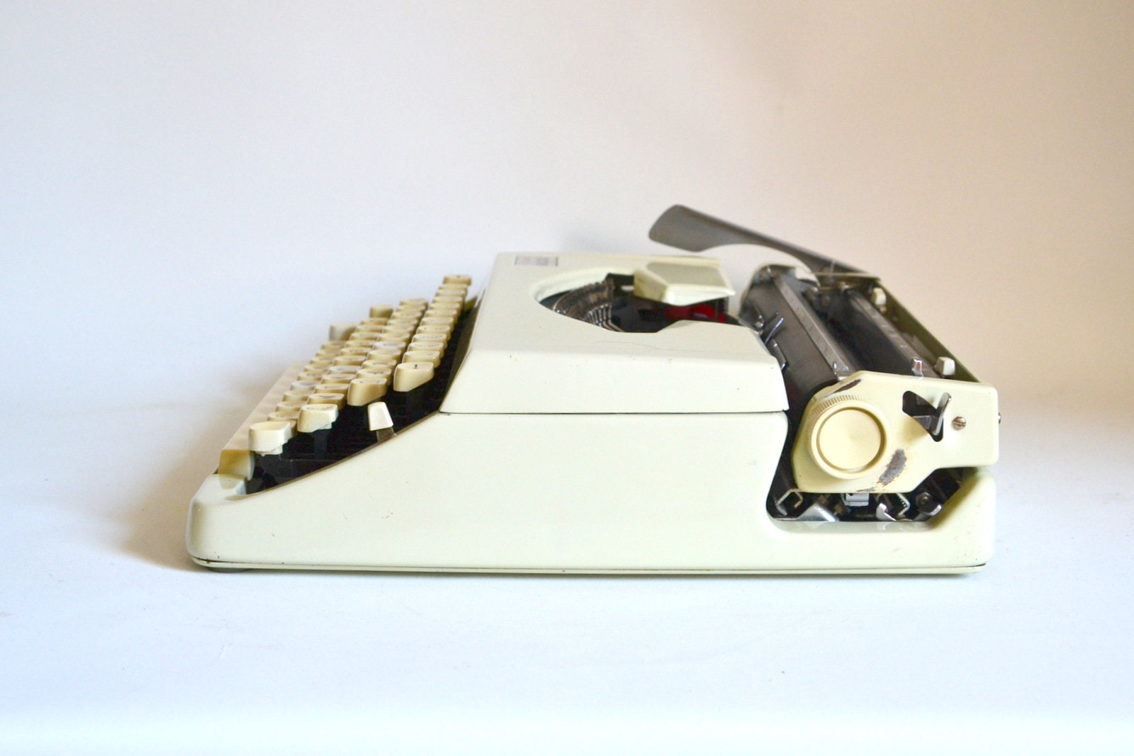 機械式タイプライター BROTHER モデル 200 ストローイエロー - Etsy 日本