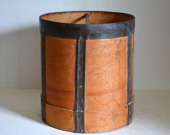 Old grain measure, Large wooden bucket,