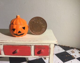 Halloween pumpkin ceramic jar, 1/12 scale
