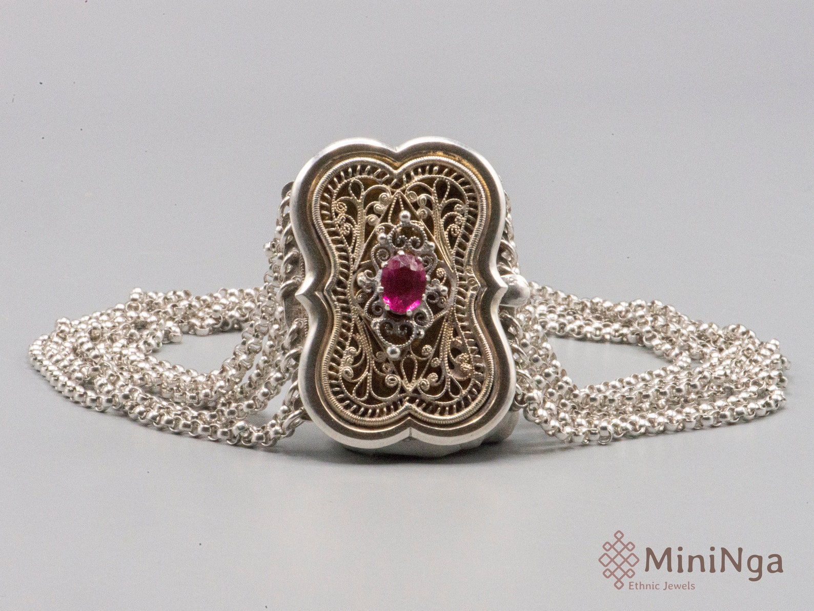 Antique Victorian Kropfband silver with a pink cabochon - Mininga jewelry