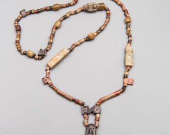 Vintage Peruvian Stone Bead Necklace – Pre-Columbian Inspired Carved Figures – Hand-Carved Soapstone Charms – Ethnographic Tribal Necklace
