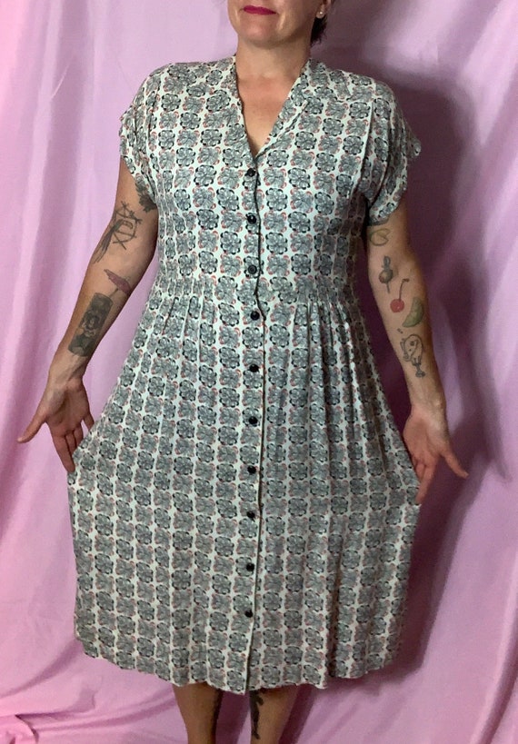 Vintage 40s day dress, extra Large, novelty print,