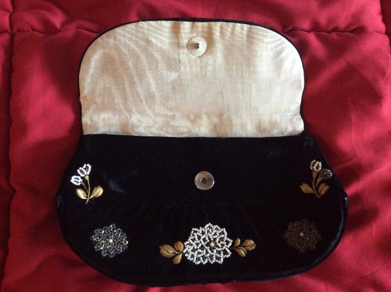 Vintage Beaded Hand Bag / Clutch - image 3