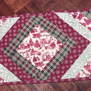 Quilted Table Runner with Placemats