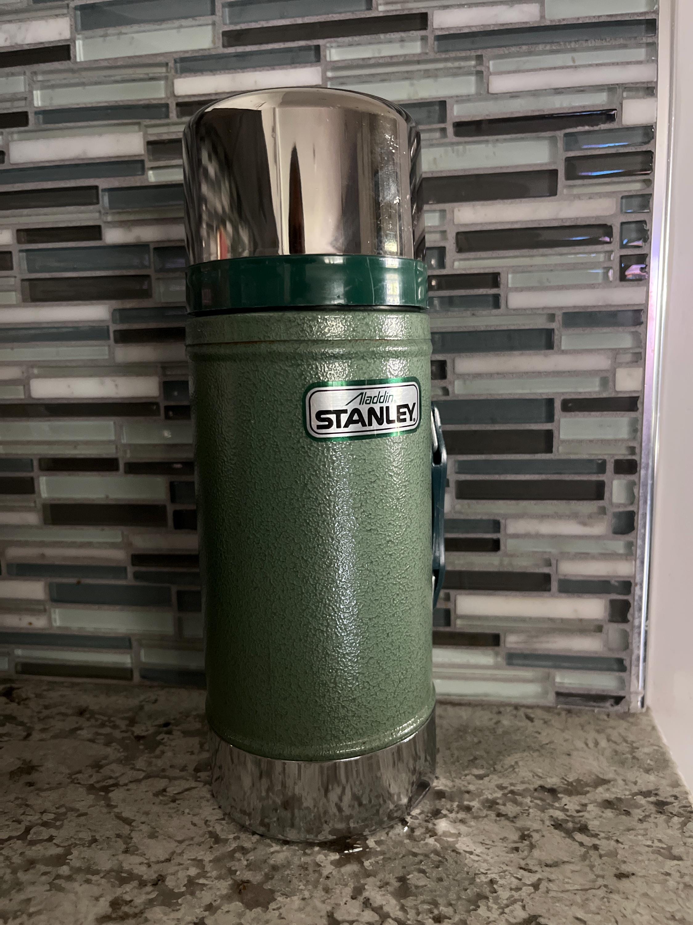 Aladdin Stanley Vintage Wide Mouth 24 Oz Thermos With Handle No. A