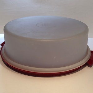 Vintage Tupperware Pie Cake Keeper Taker Carrier 719-1 No Handle