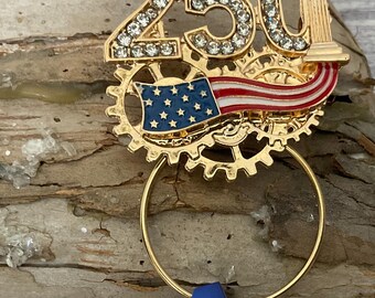 250 year celebration America eyeglasses Holder Pin:patriotic pin