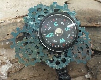 Porta credencial retráctil con brújula Steampunk: Patina Gear