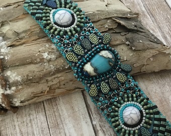 Bead embroidered bracelet, boho  beaded cuff, bead embroidery jewelry, hand made ,one of a kind bracelet, agate cabochon bracelet,
